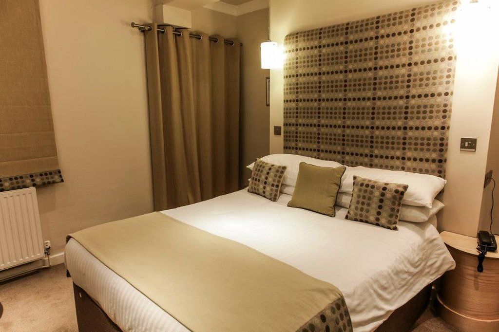 Gwesty'R Emlyn Hotel Newcastle Emlyn Eksteriør bilde