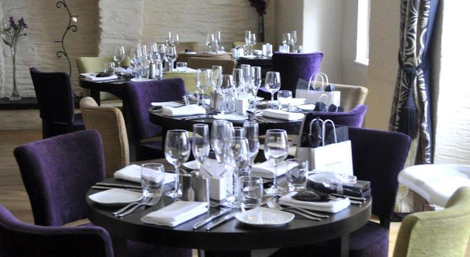 Gwesty'R Emlyn Hotel Newcastle Emlyn Eksteriør bilde