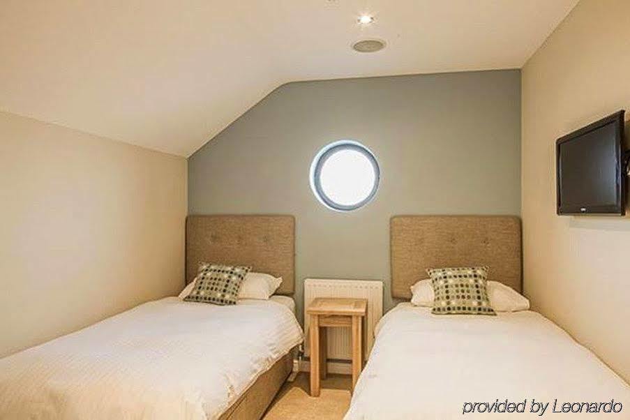 Gwesty'R Emlyn Hotel Newcastle Emlyn Eksteriør bilde