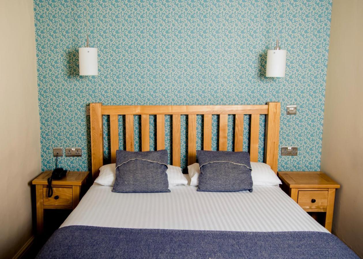 Gwesty'R Emlyn Hotel Newcastle Emlyn Eksteriør bilde