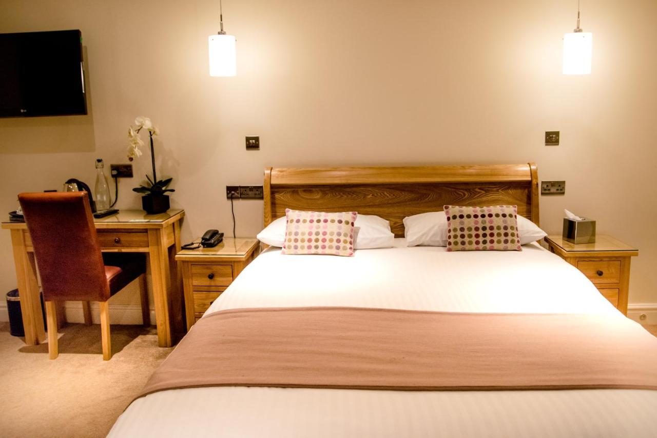 Gwesty'R Emlyn Hotel Newcastle Emlyn Eksteriør bilde